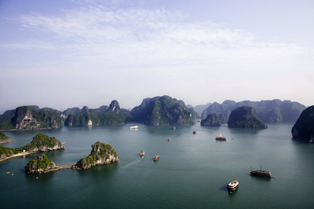 Mai Chau, Ninh Binh, Halong Bay 5 Day Tour photo 3